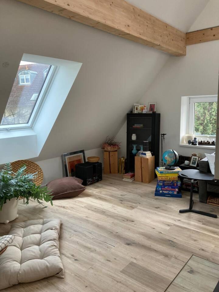 Neues Penthouse-Loft Mit Konuskarte Fuer Gratis Oepnv Lägenhet Ehrenkirchen Exteriör bild