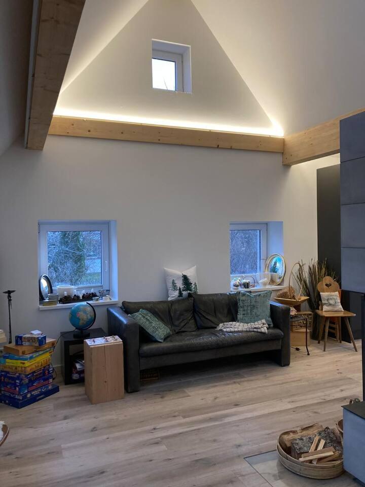Neues Penthouse-Loft Mit Konuskarte Fuer Gratis Oepnv Lägenhet Ehrenkirchen Exteriör bild