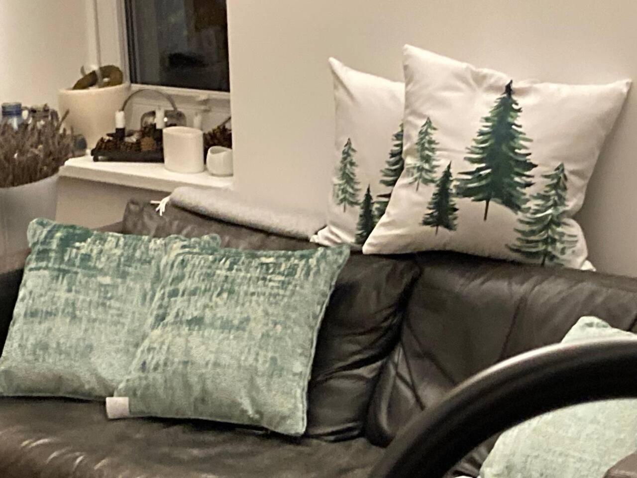 Neues Penthouse-Loft Mit Konuskarte Fuer Gratis Oepnv Lägenhet Ehrenkirchen Exteriör bild